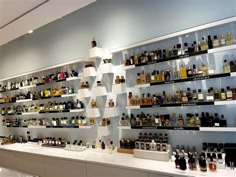 essential perfume shop